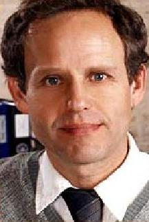 Peter MacNicol